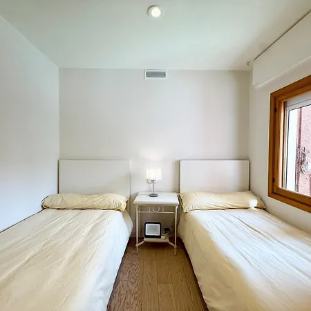 Principado Front The * بينايدورم