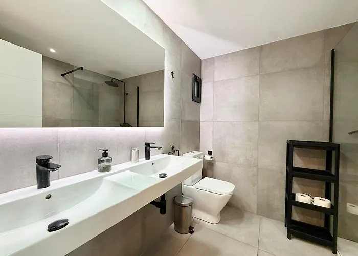 Principado Front The Lejlighed