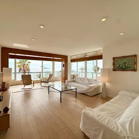 Principado Front The Apartman